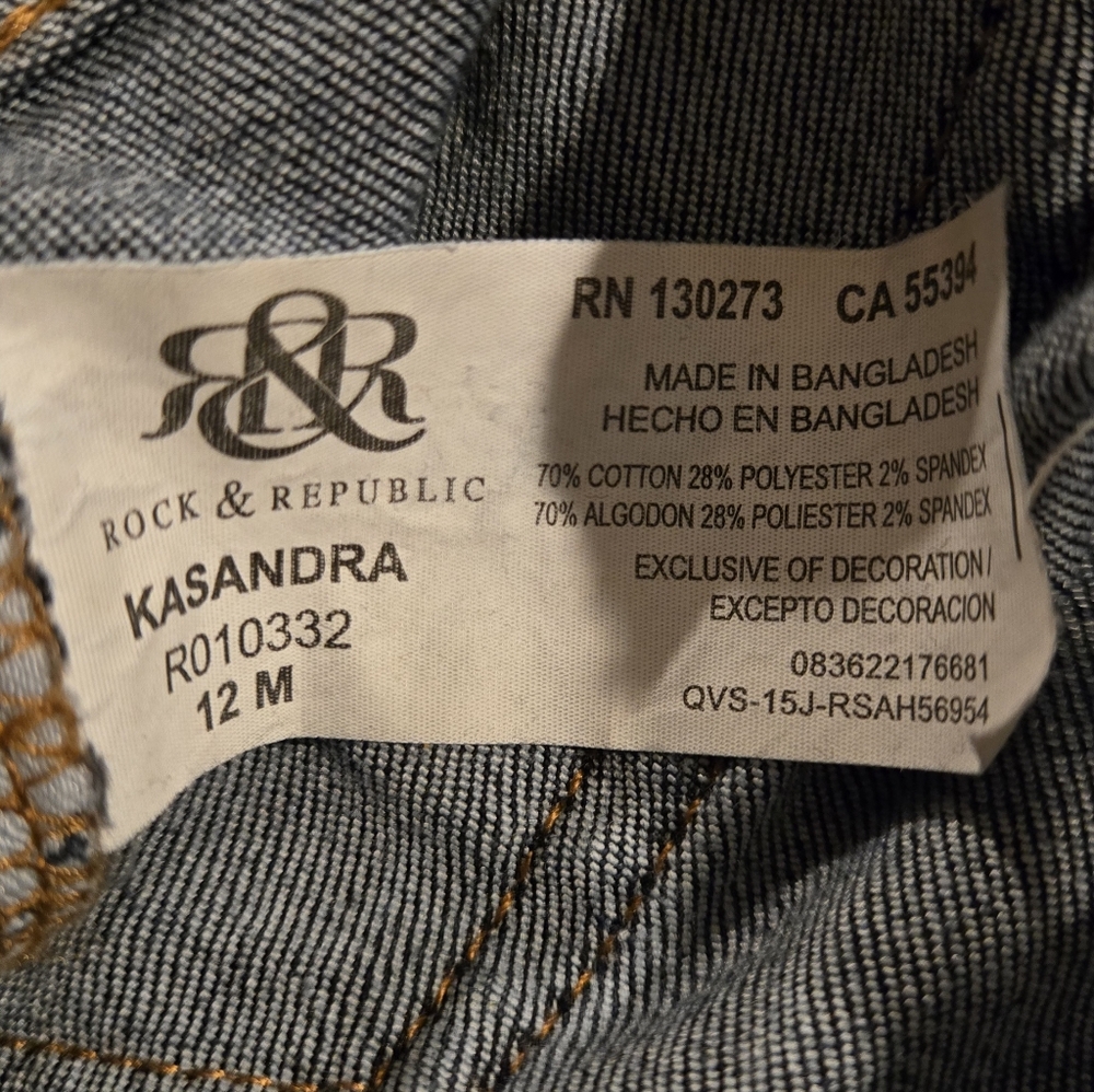 😎 SALE! NWOT Rock & Republic Kasandra Raised Logo Bootcut Jeans - Picture 3 of 6